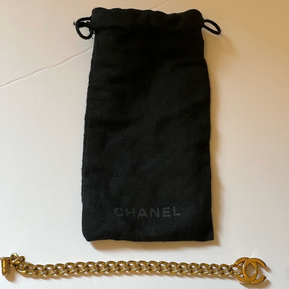 CHANEL Gold Chain Bracelet with Logo Charm